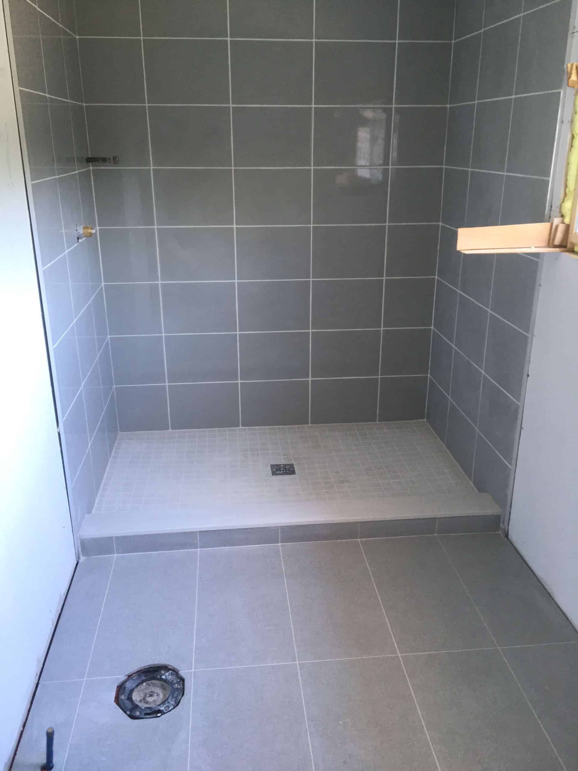 Bathroom Porcelain Floor Tile Installation | Canadian Tile Pro